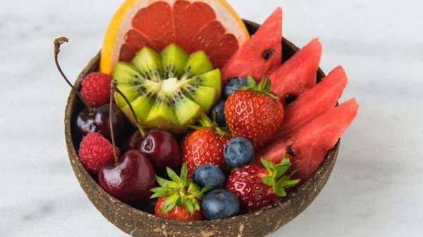 frutta in una ciotola